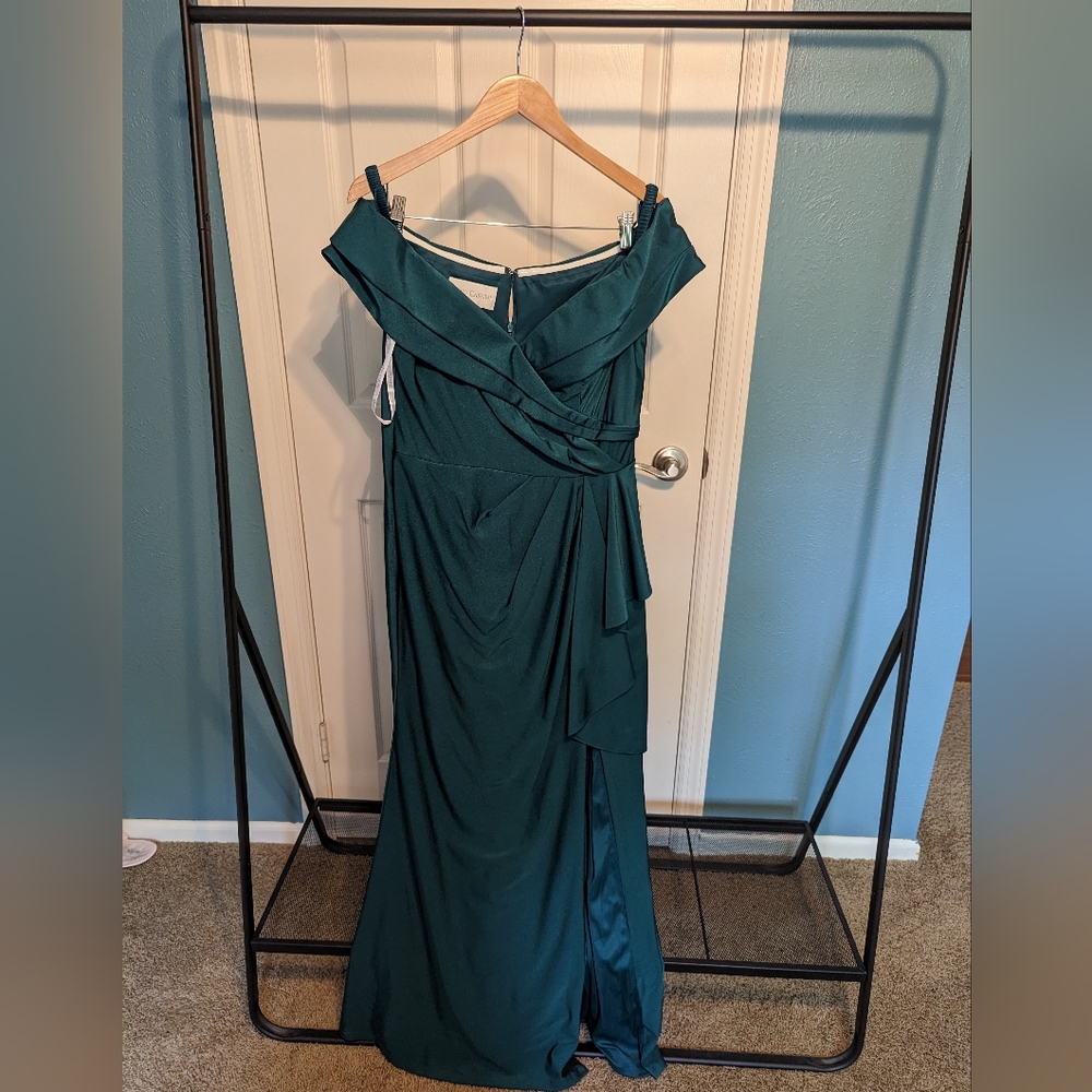 Oleg Cassini off the shoulder Formal Gown, 12, Blue